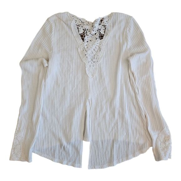 Shyanne White Waffle Knit Lace Trimmed Top Size M - Picture 2 of 3